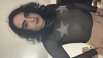short video Trans girl showing her new top
